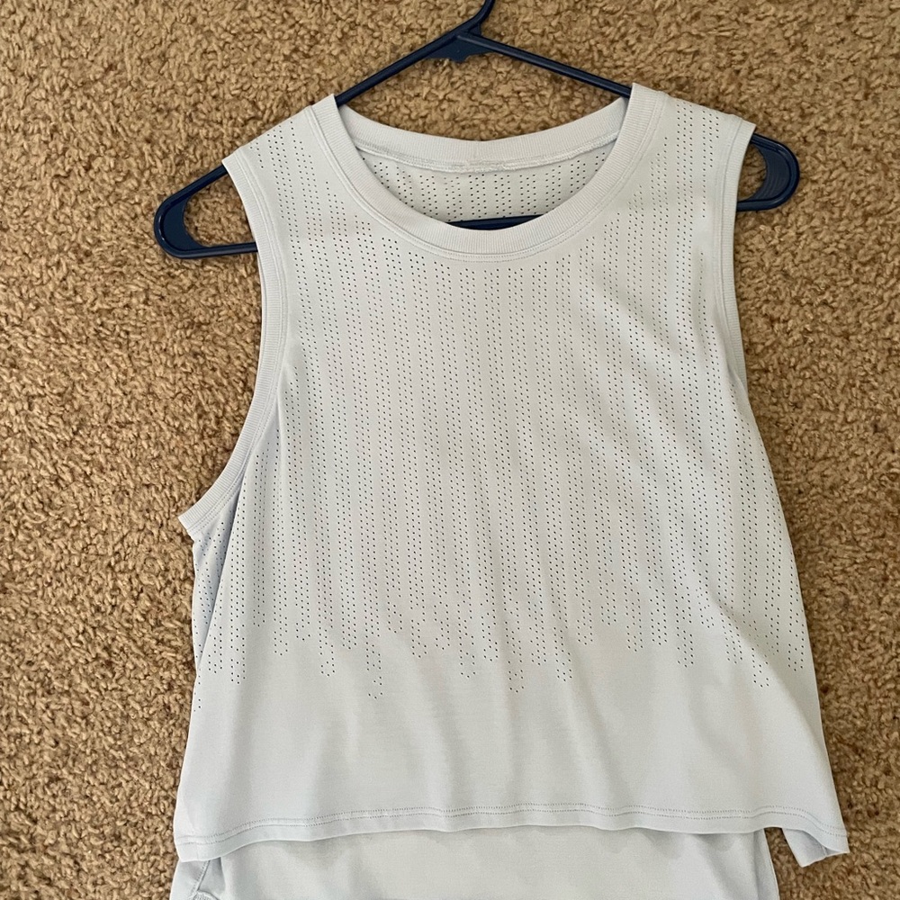 Lululemon running crop top